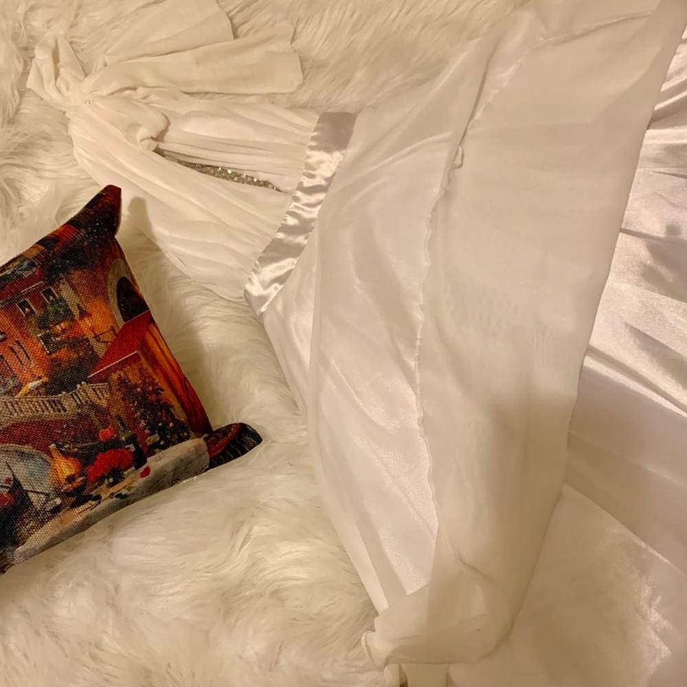 *PRICED TO SELL⚡️Monroe? 👰 💒